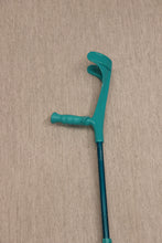 Load image into Gallery viewer, Kowsky Style Adult Forearm Crutches - w/ Soft Anatomical Handgrips