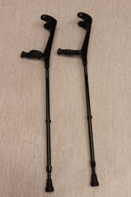 Load image into Gallery viewer, Kowsky Style Adult Forearm Crutches - w/ Soft Anatomical Handgrips
