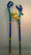 Load image into Gallery viewer, Kowsky Pediatric (Children's) Forearm crutches - w/ Soft Anatomic Handgrips