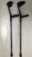 Load image into Gallery viewer, Ossenberg 'Classic' Bottom Adjustable Forearm crutches