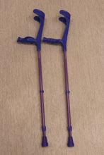 Load image into Gallery viewer, Kowsky Style Adult Forearm Crutches - w/ Soft Anatomical Handgrips
