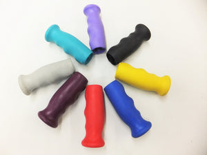 Kowsky ergonomic handgrips for children's crutches on several colors: grey, turquoise, yellow, blue, red, purple, black, blackberry.